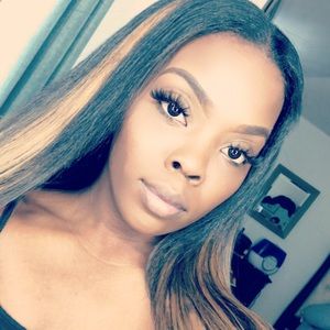 Meet your Posher, Laderica